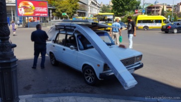 Taxi mit Dachgepäckträger, was sonst?! - Tbilisi